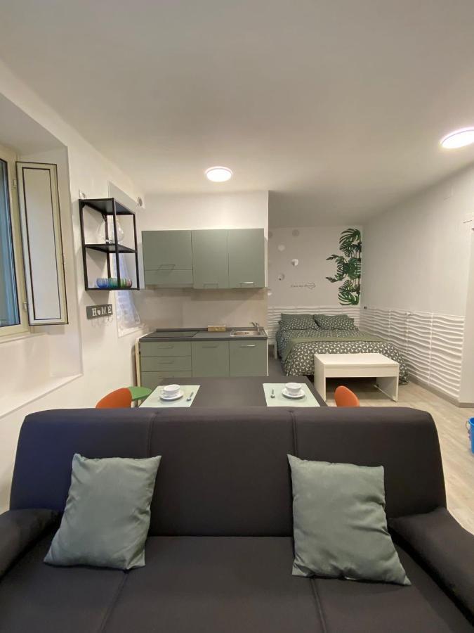 Monolocale Nel Corso Appartement Ostia Buitenkant foto