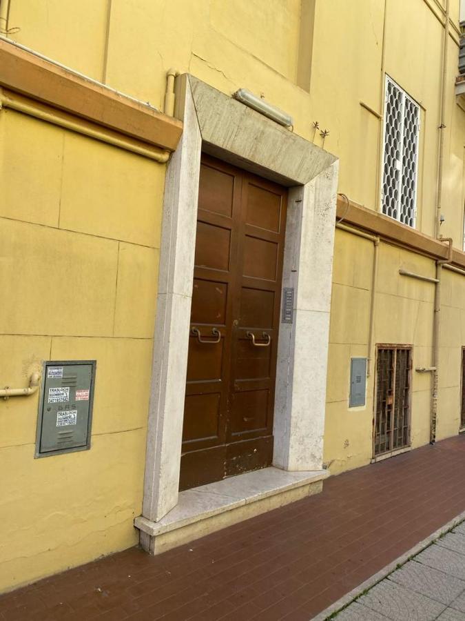 Monolocale Nel Corso Appartement Ostia Buitenkant foto